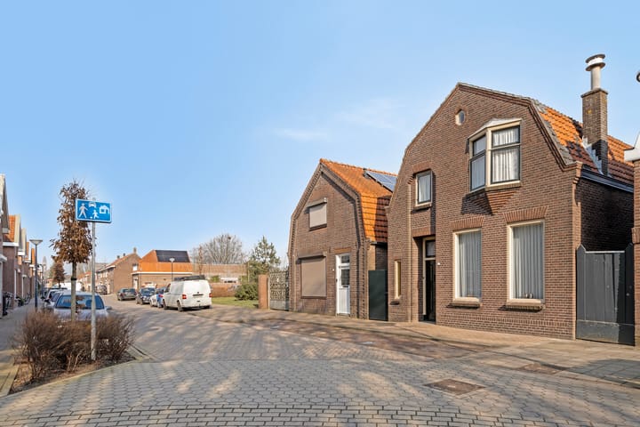 Photo 34 of St. Crispijnstraat 77