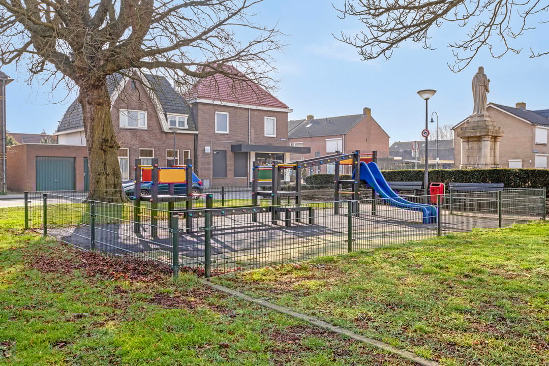 Foto 37 van St. Crispijnstraat 77