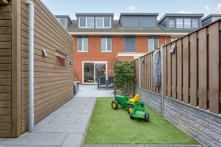 Foto 2 van Witte Ring 20