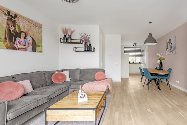 Photo 10 of Witte Ring 20