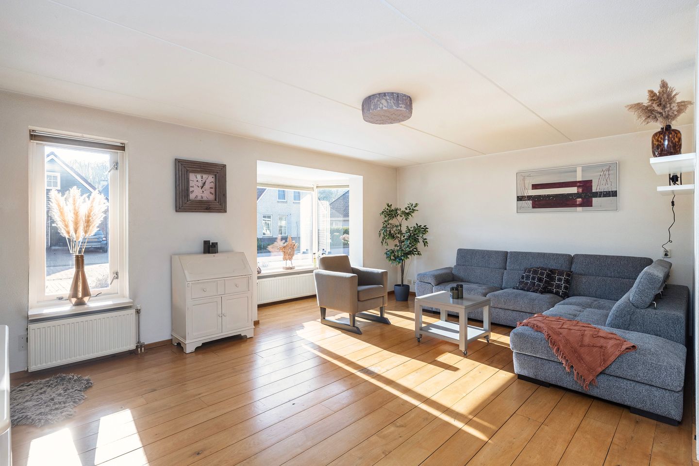 Photo 5 of Wicherserf 16