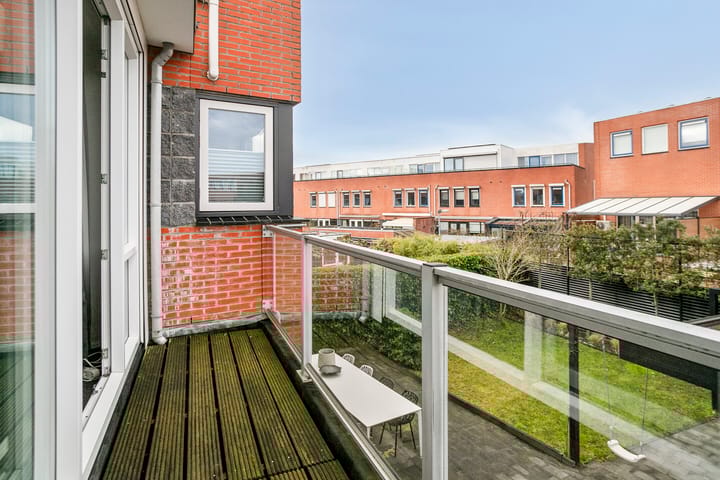 Foto 53 van Fluitekruidstraat 36