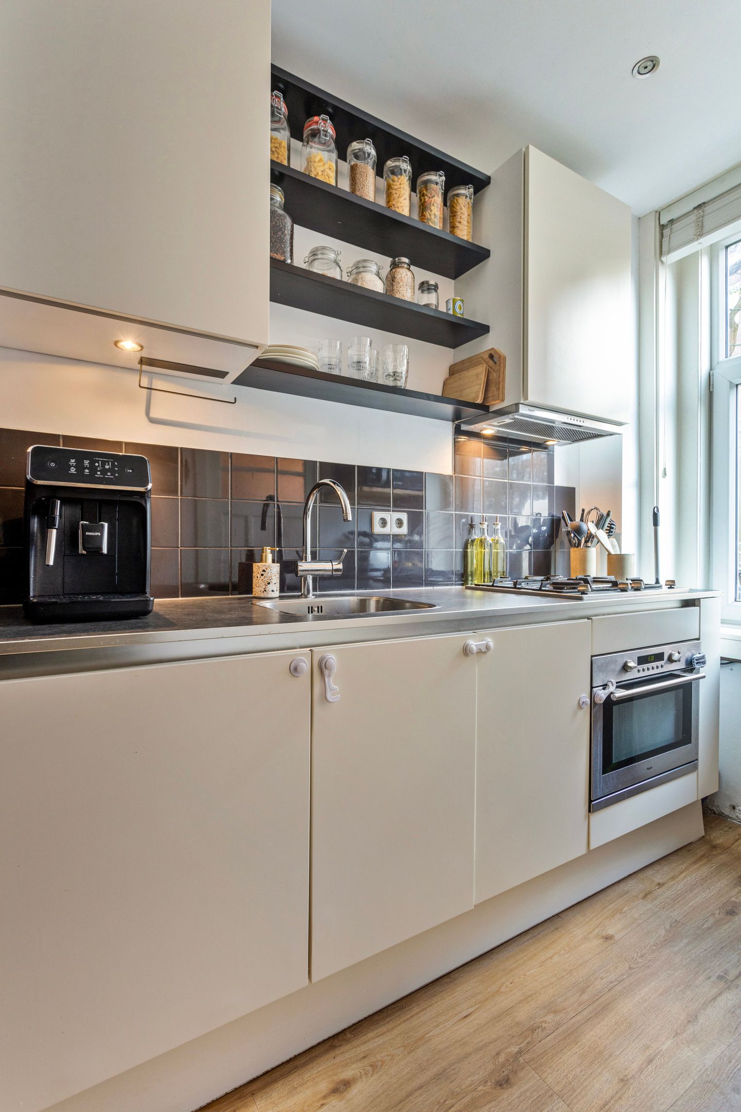 Foto 15 van Nepveustraat 20-H