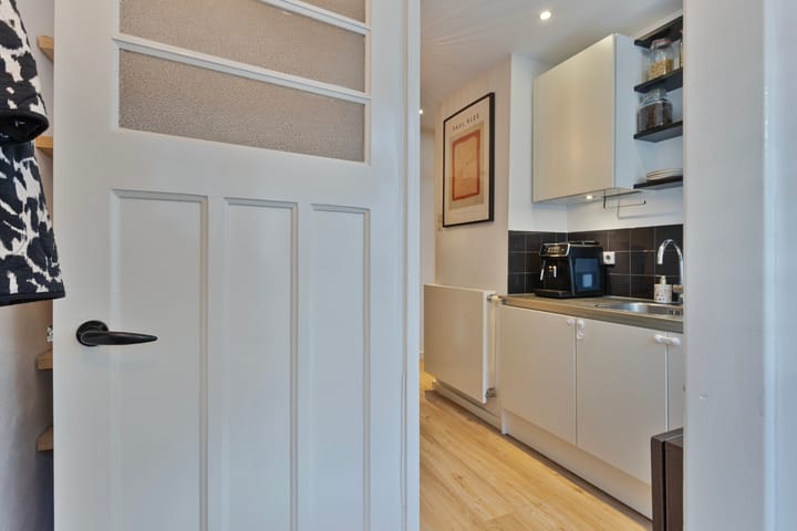 Photo 10 of Nepveustraat 20-H