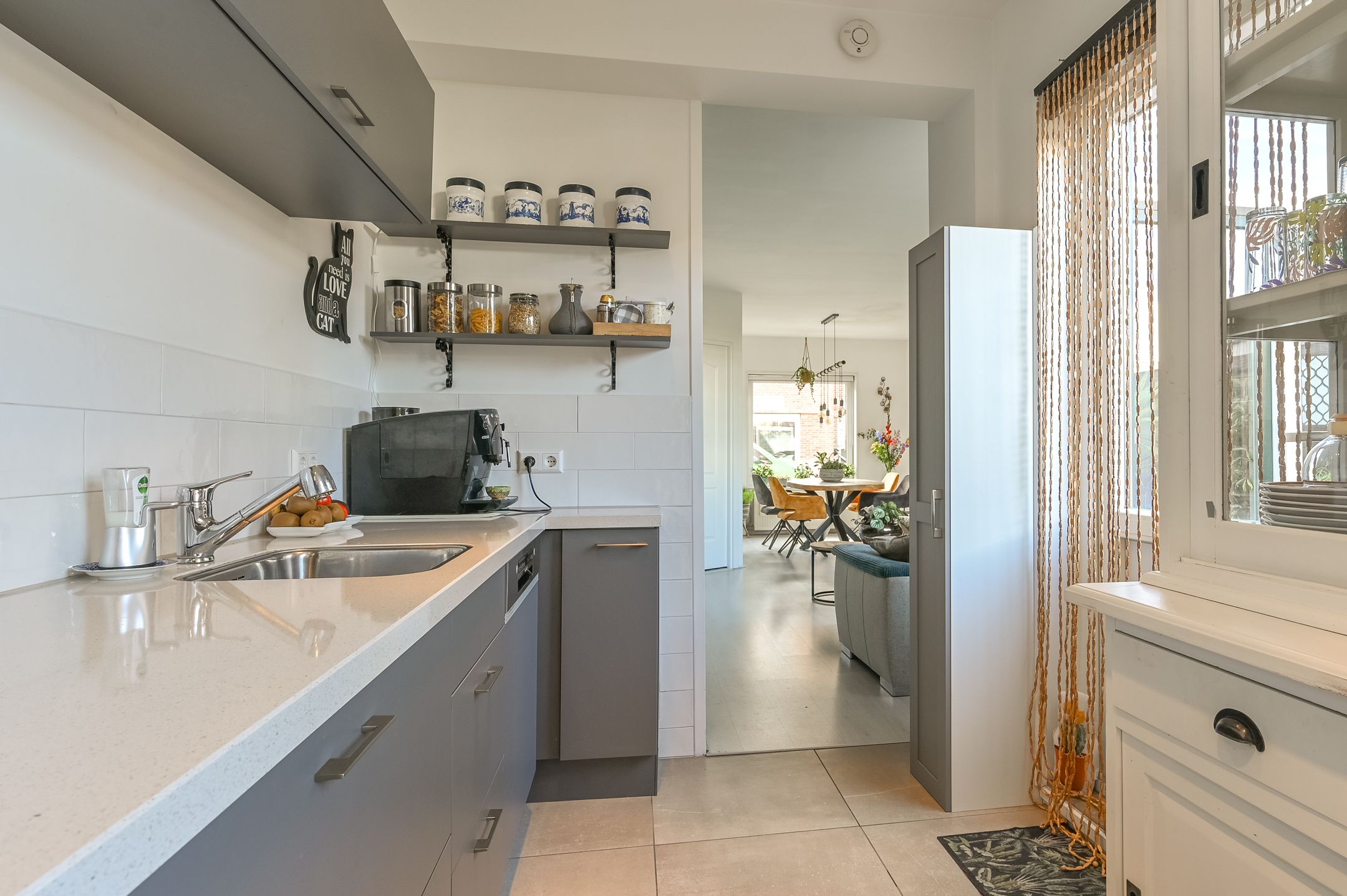 Foto 15 van Cheribonstraat 33