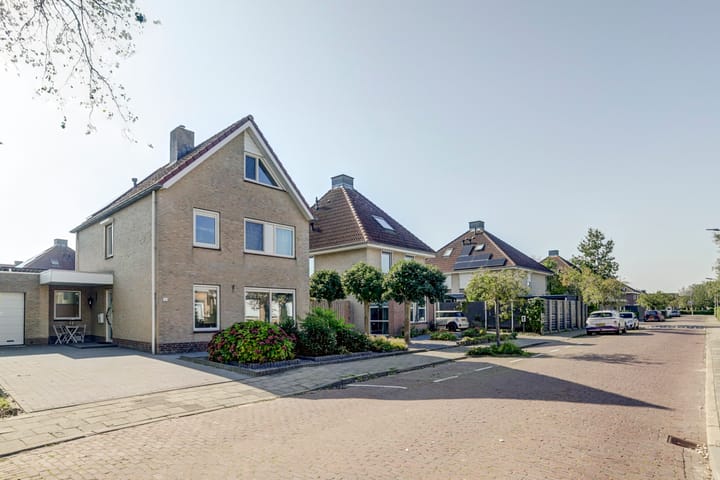 Foto 4 van Burgemeester C Koertstraat 1