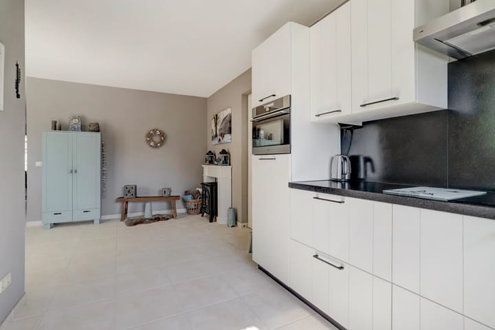 Foto 22 van Burgemeester C Koertstraat 1