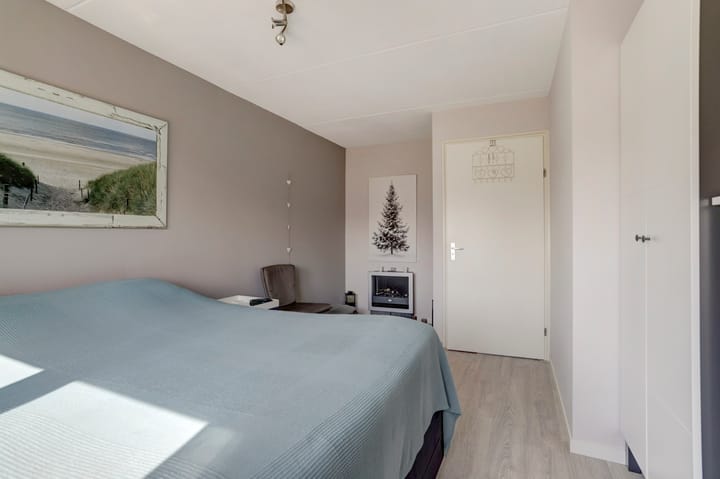 Foto 26 van Burgemeester C Koertstraat 1