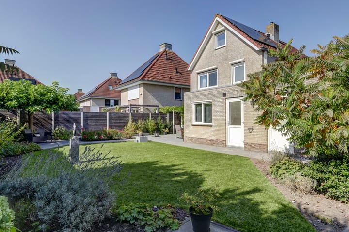 Foto 40 van Burgemeester C Koertstraat 1