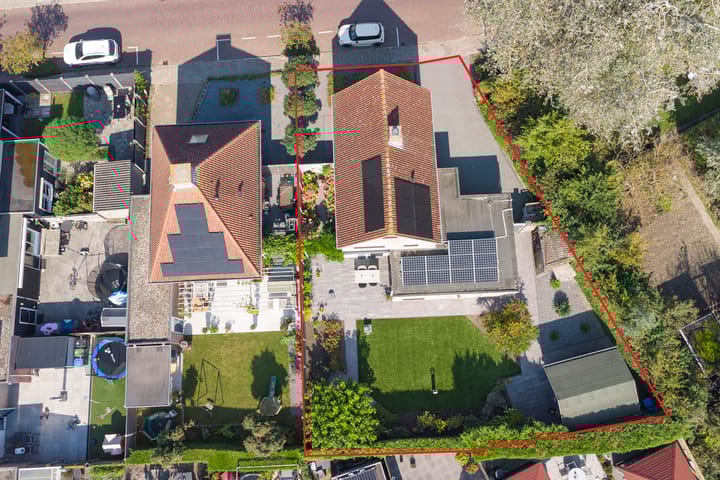 Foto 47 van Burgemeester C Koertstraat 1