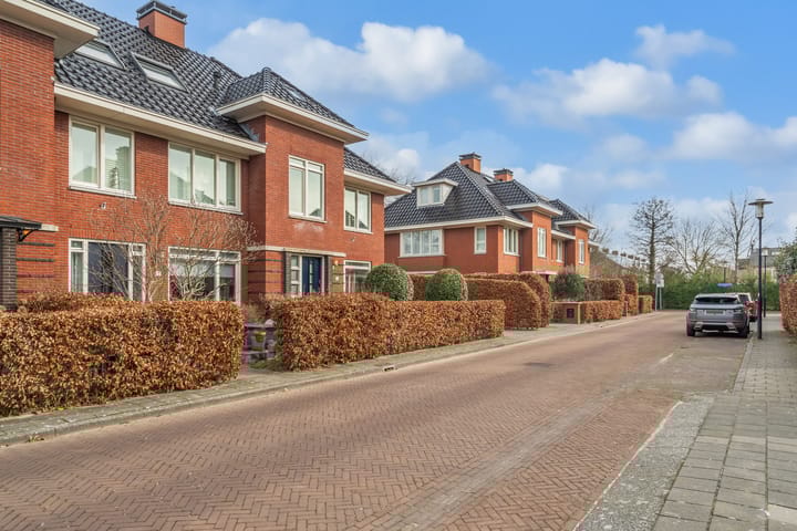 Foto 49 van Burgemeester Verver-Aartsenlaan 8