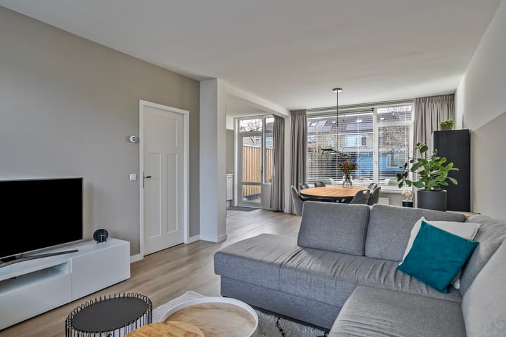 Foto 10 van Anemoonstraat 8