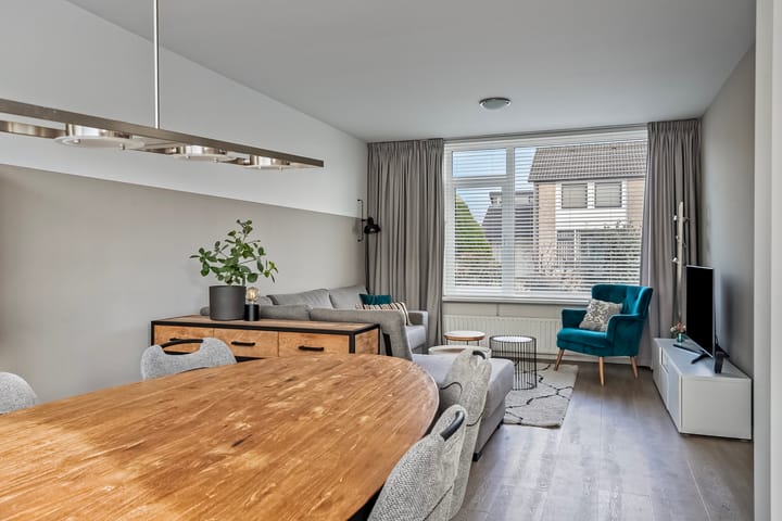 Foto 13 van Anemoonstraat 8