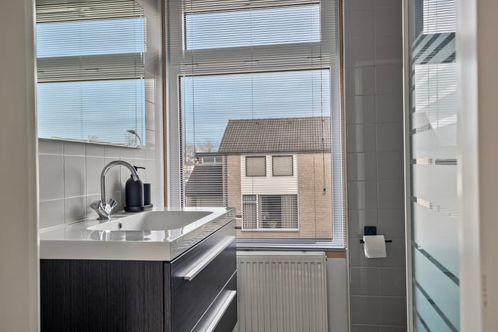 Foto 27 van Anemoonstraat 8