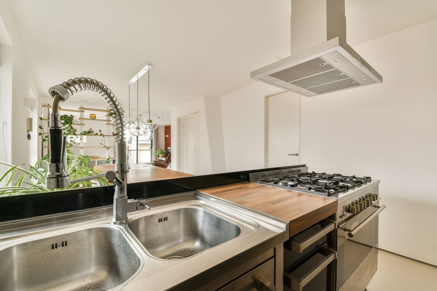 Foto 10 van Nieuwendammerstraat 2-C