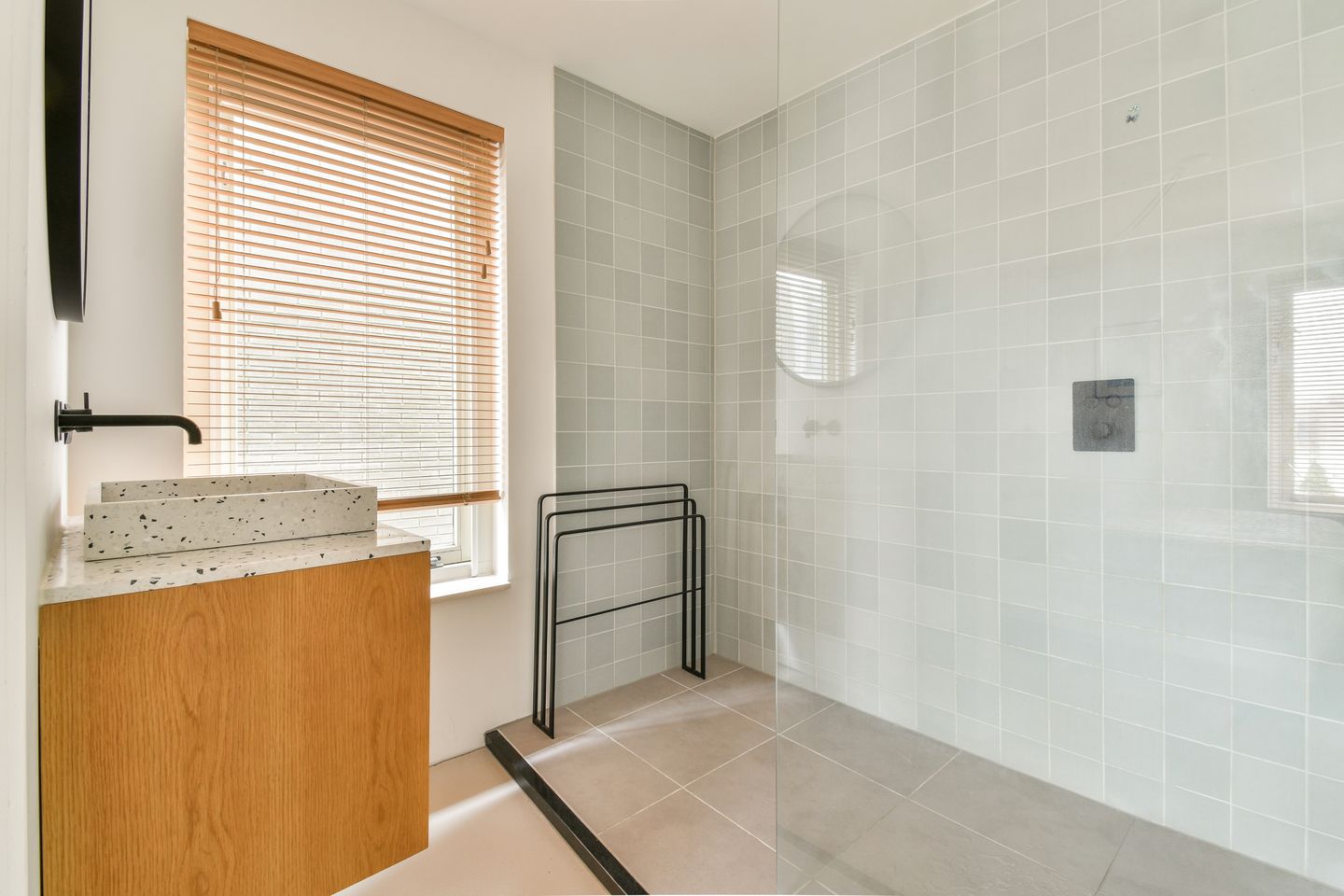 Foto 14 van Nieuwendammerstraat 2-C