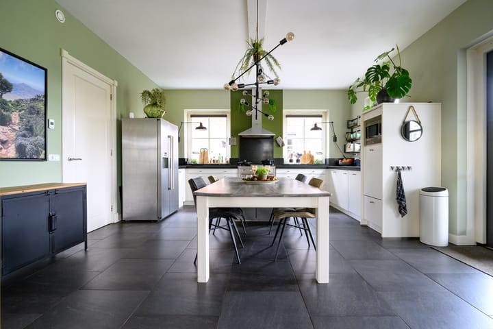 Foto 16 van Eerbeekseweg 107