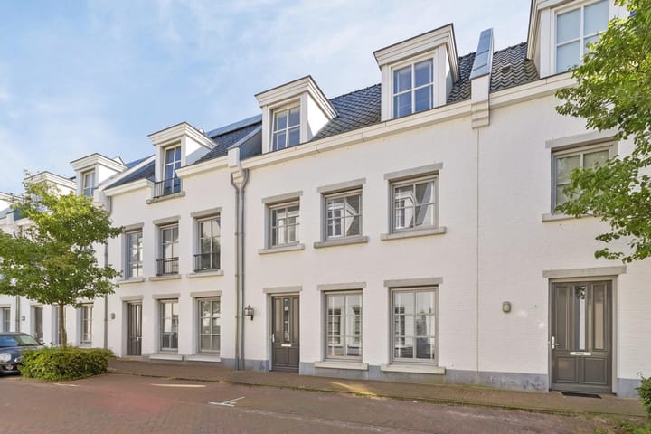 Foto 1 van Princéehof 10