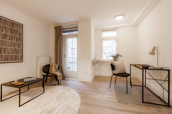 Photo 10 of Czaar Peterstraat 149-1