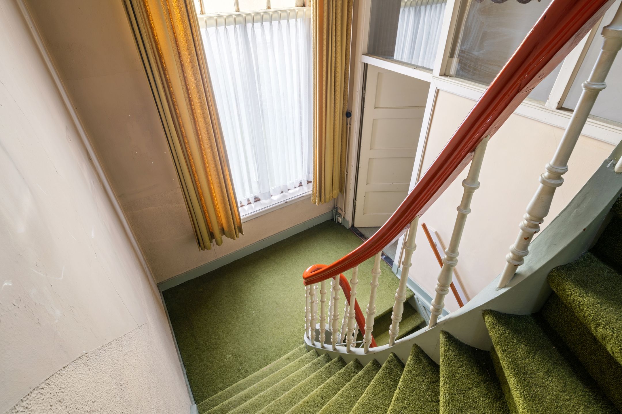 Foto 33 van Van Bergenplein 68