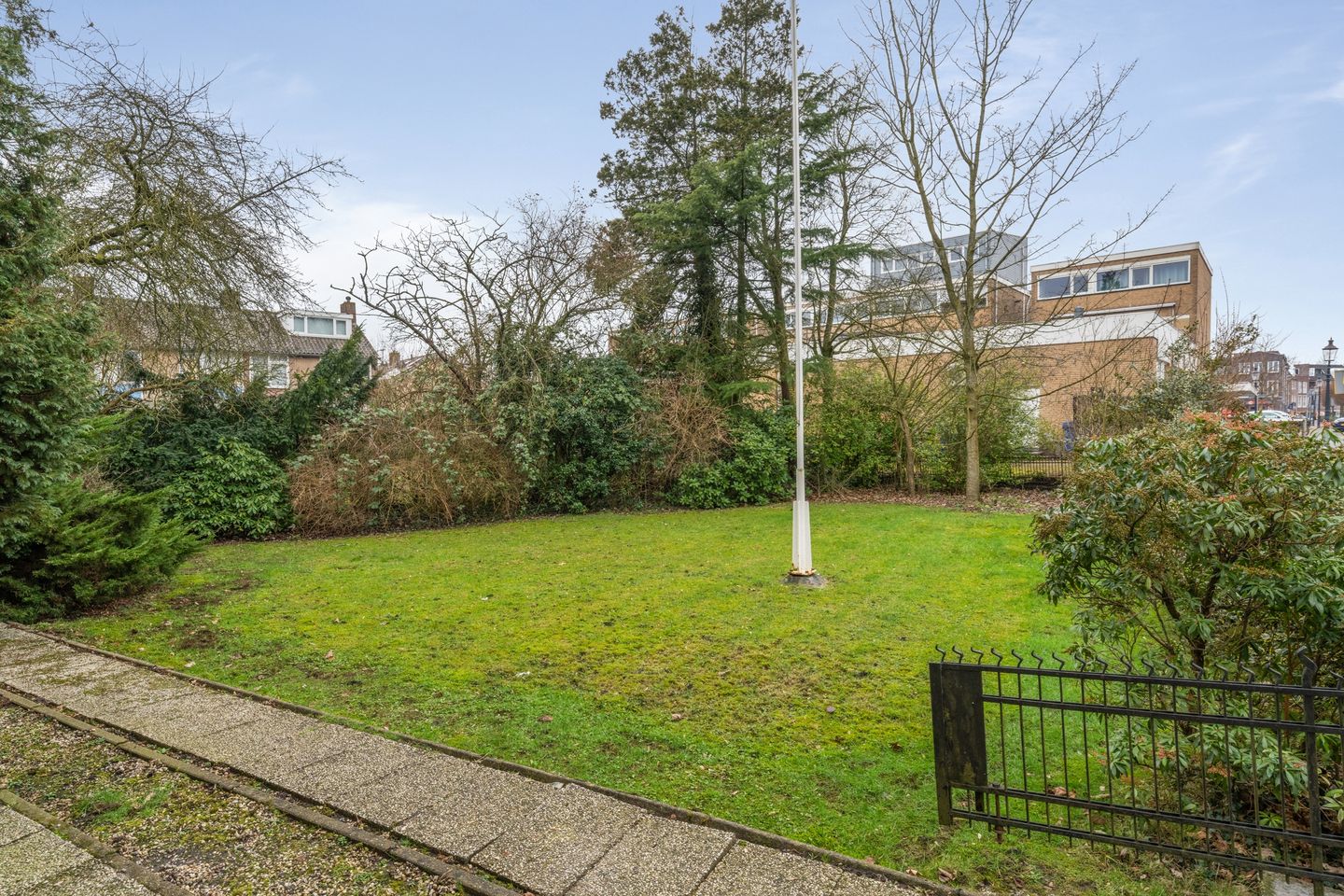 Foto 70 van Van Bergenplein 68