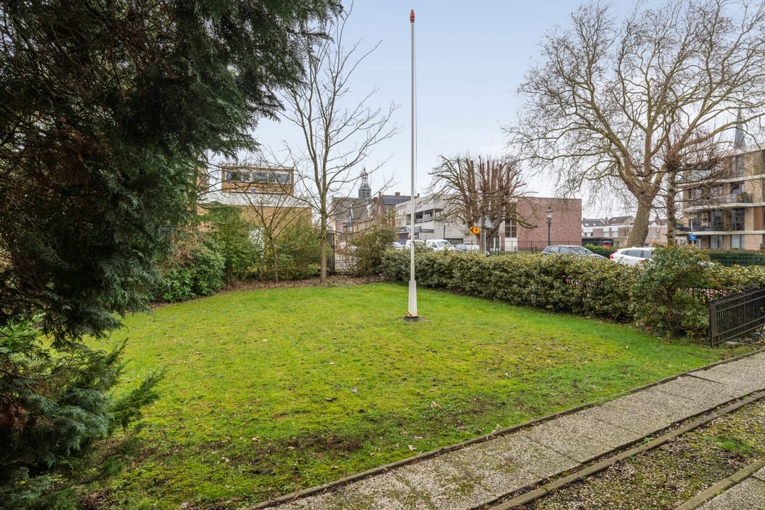 Foto 71 van Van Bergenplein 68