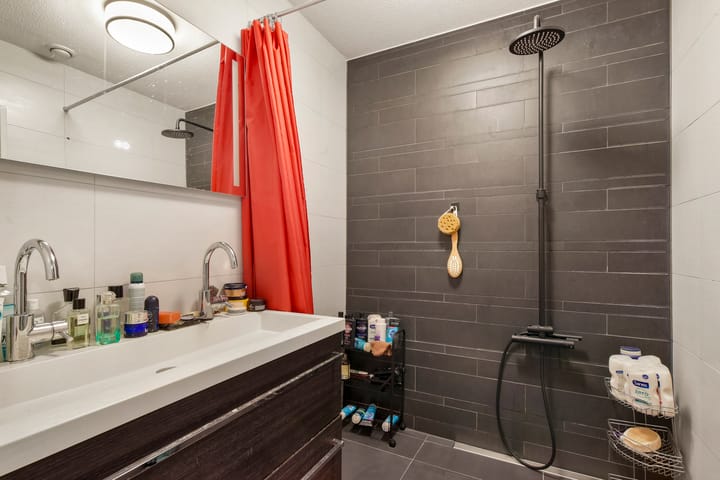 Foto 18 van Valkenburgerstraat 34-E