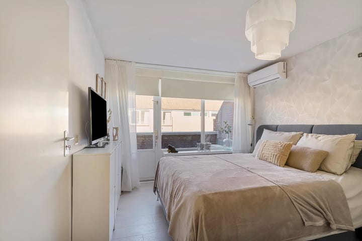 Foto 20 van Lemoen 13-B