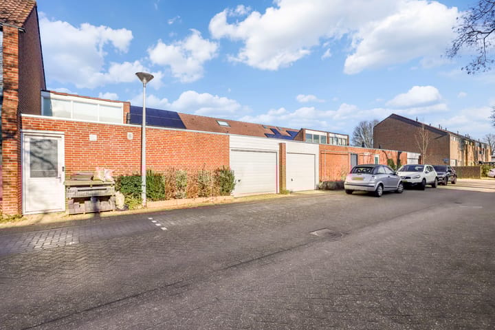 Foto 41 van Lemoen 13-B