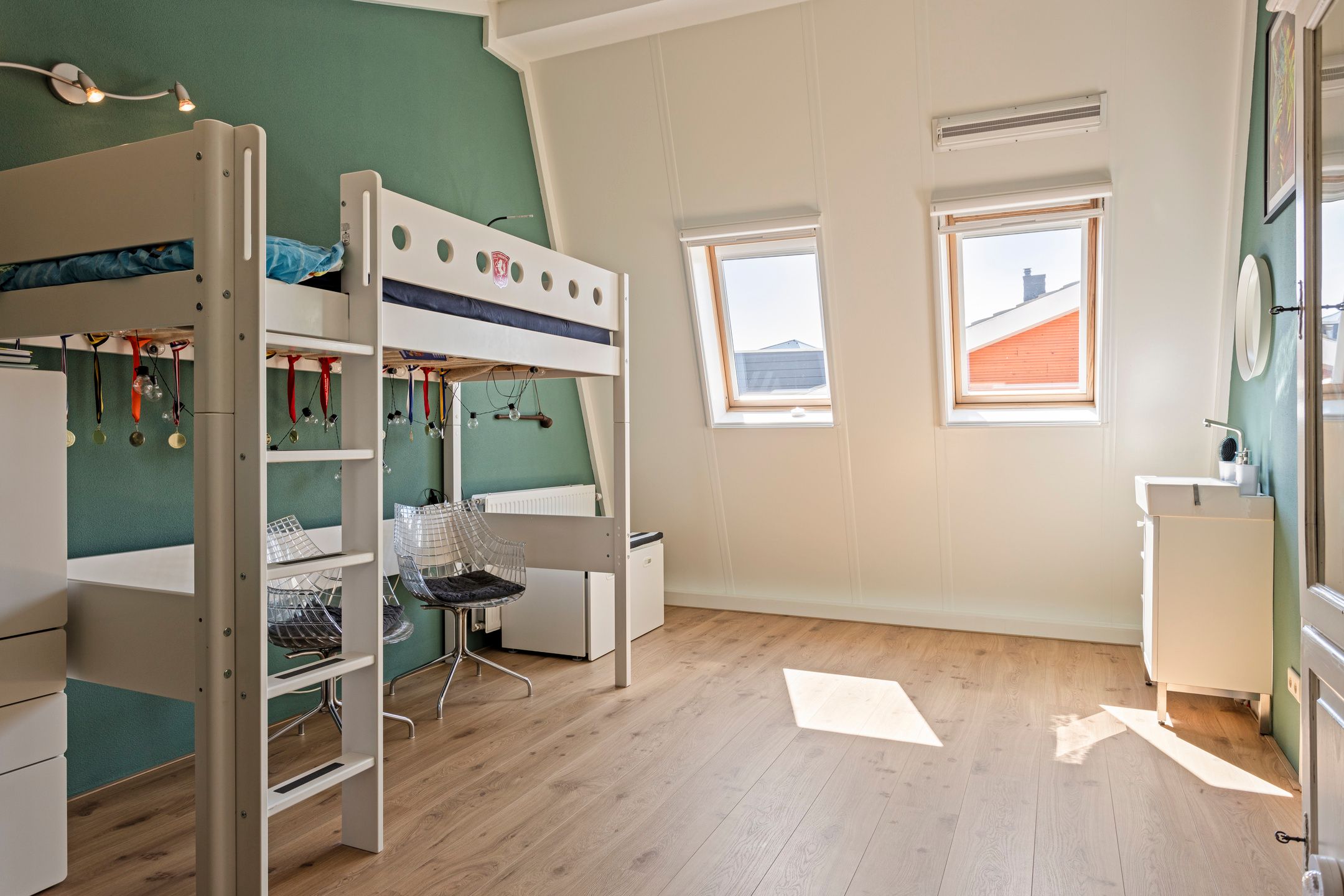 Foto 33 van Bé van den Doolstraat 40