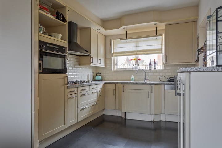 Photo 8 of Olmenstraat 30