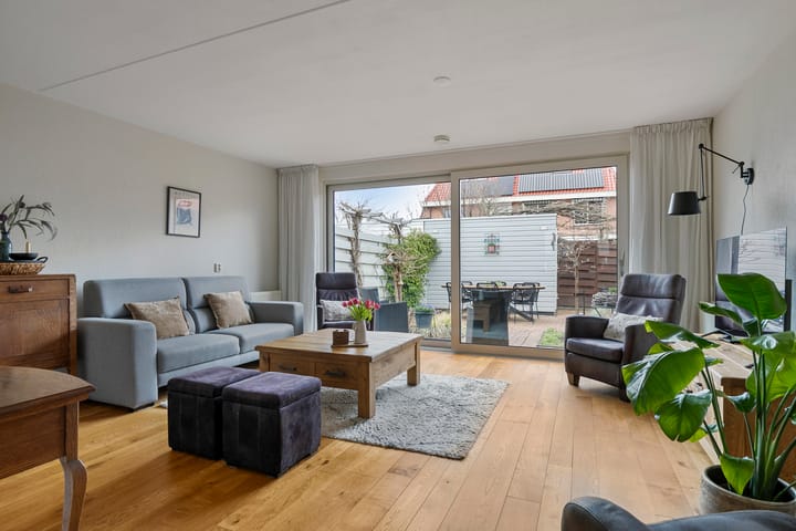 Foto 2 van Riedermeet 54