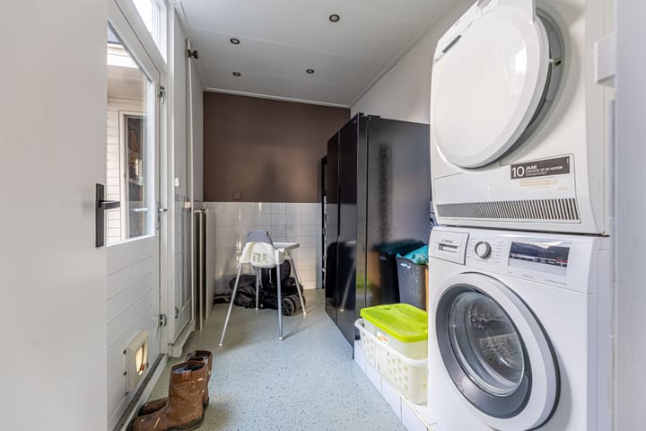 Photo 13 of De Loanen 13