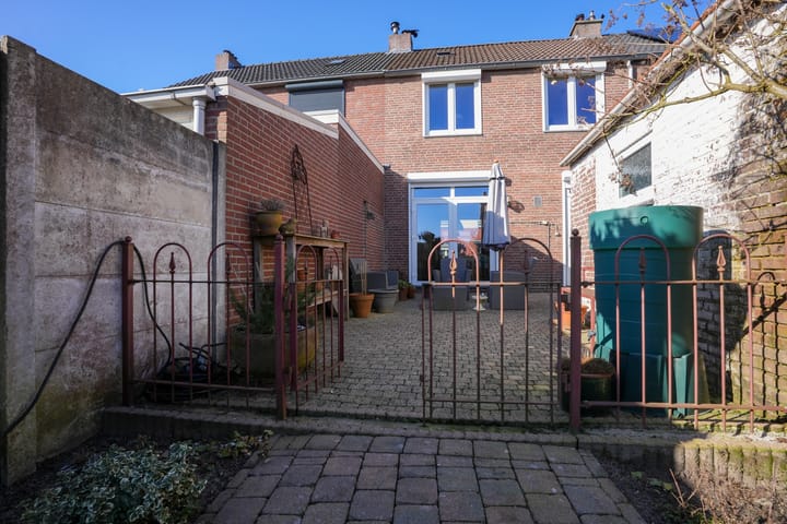 Foto 26 van Burgemeester Dortantsstraat 25