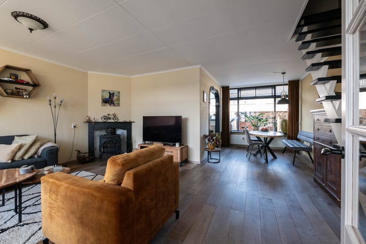 Foto 10 van Joost van den Vondellaan 11