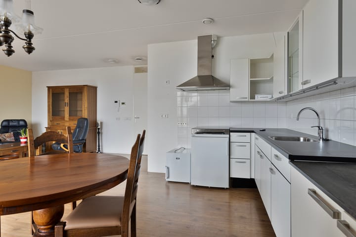 Photo 11 of Beukenstraat 4-14