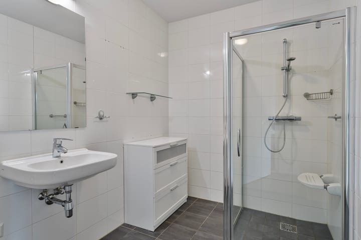 Photo 16 of Beukenstraat 4-14