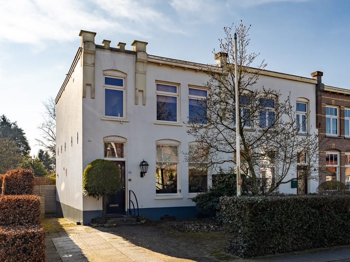 Koopwoningen - huizen te koop in [Funda]