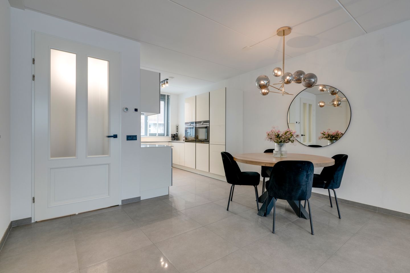 Foto 19 van John Coltranestraat 8