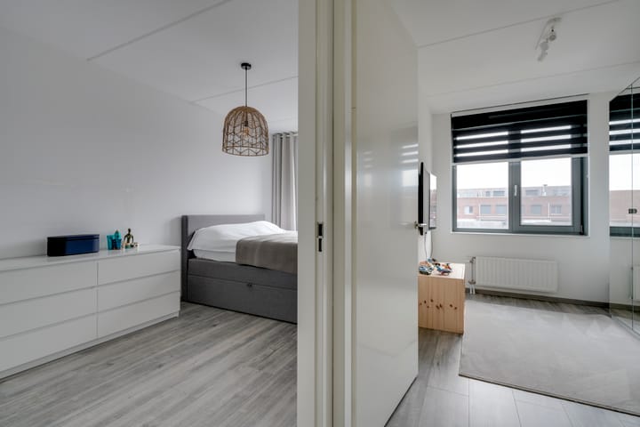 Foto 21 van John Coltranestraat 8