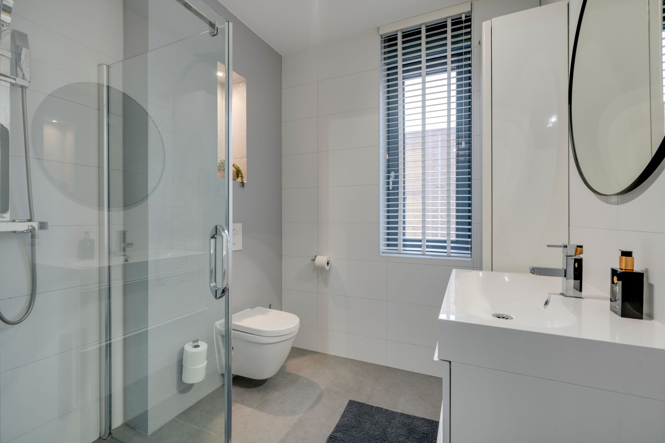 Foto 27 van John Coltranestraat 8