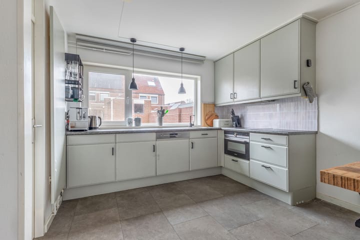 Foto 9 van Weegbree 7