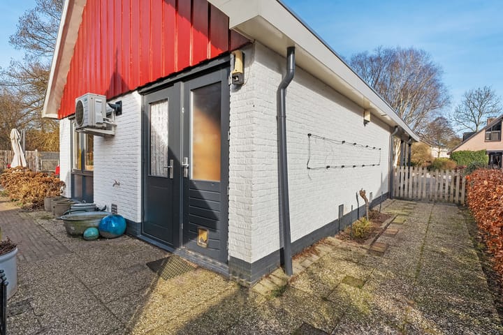 Foto 38 van Rietzangerstraat 1