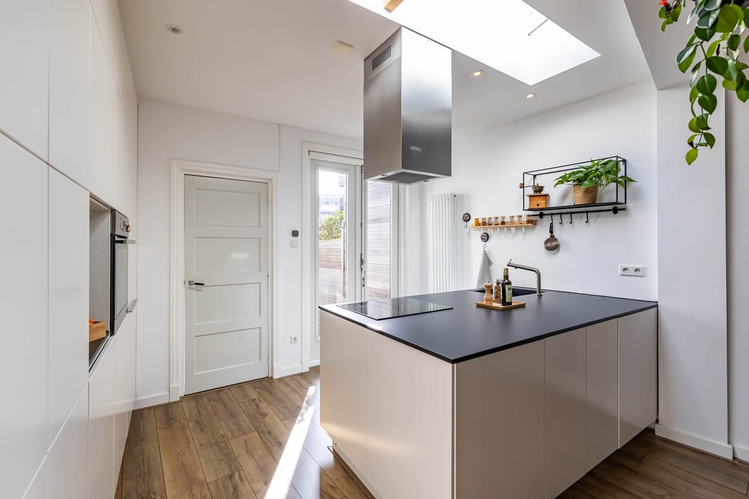 Foto 2 van Parallelweg 28