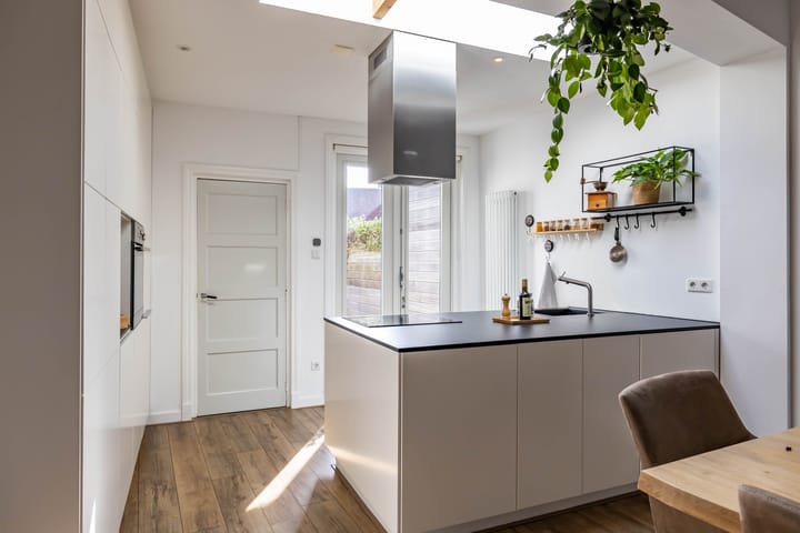 Photo 11 of Parallelweg 28