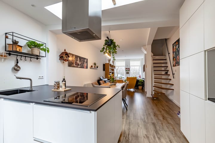 Photo 18 of Parallelweg 28