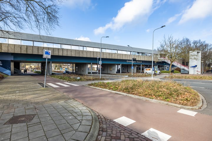 Photo 42 of Parallelweg 28