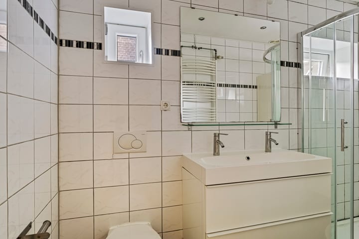 Foto 15 van 1e IJzerstraat 5-B