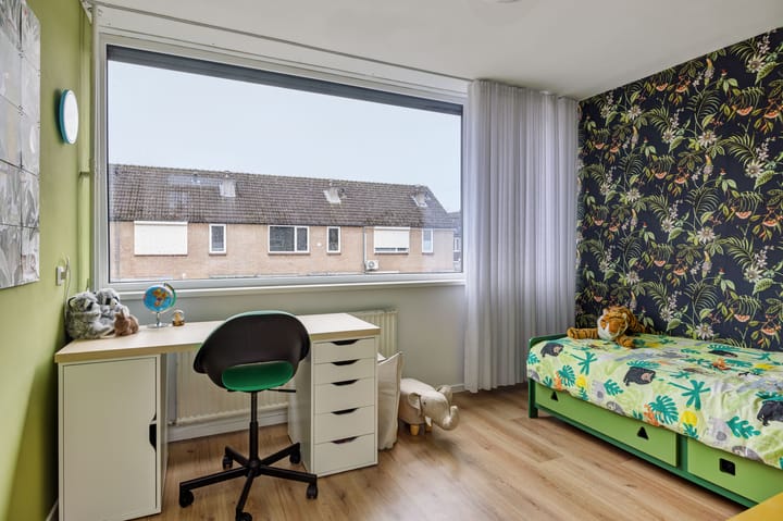 Photo 17 of Staringstraat 39