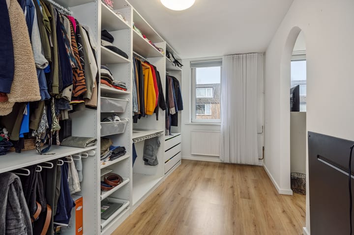 Photo 21 of Staringstraat 39